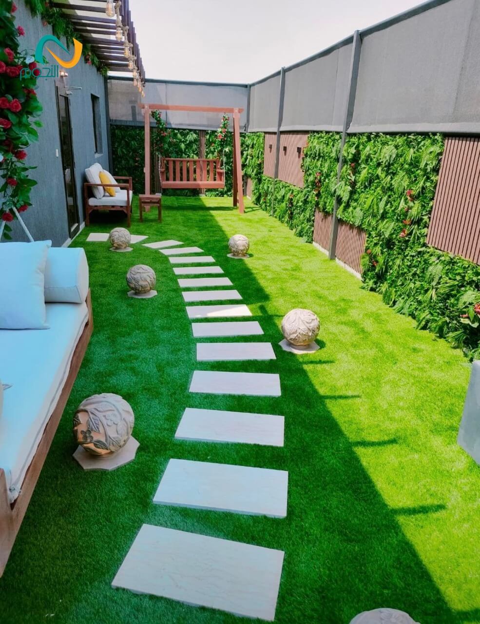 زرع صناعي جداري