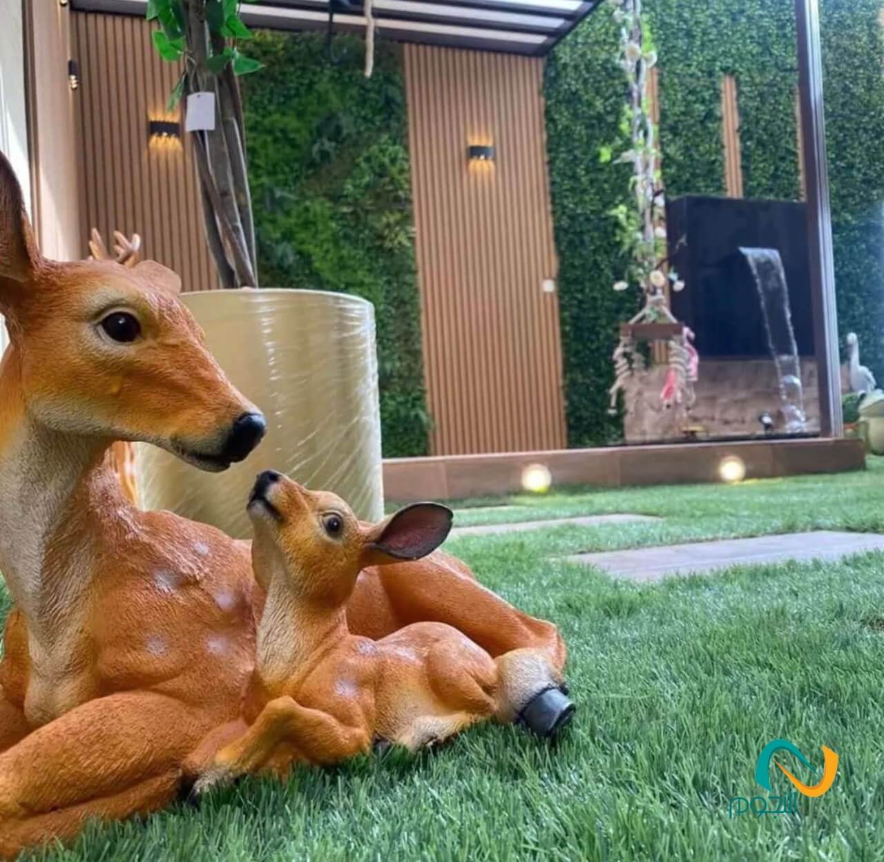 عشب صناعي للجدران