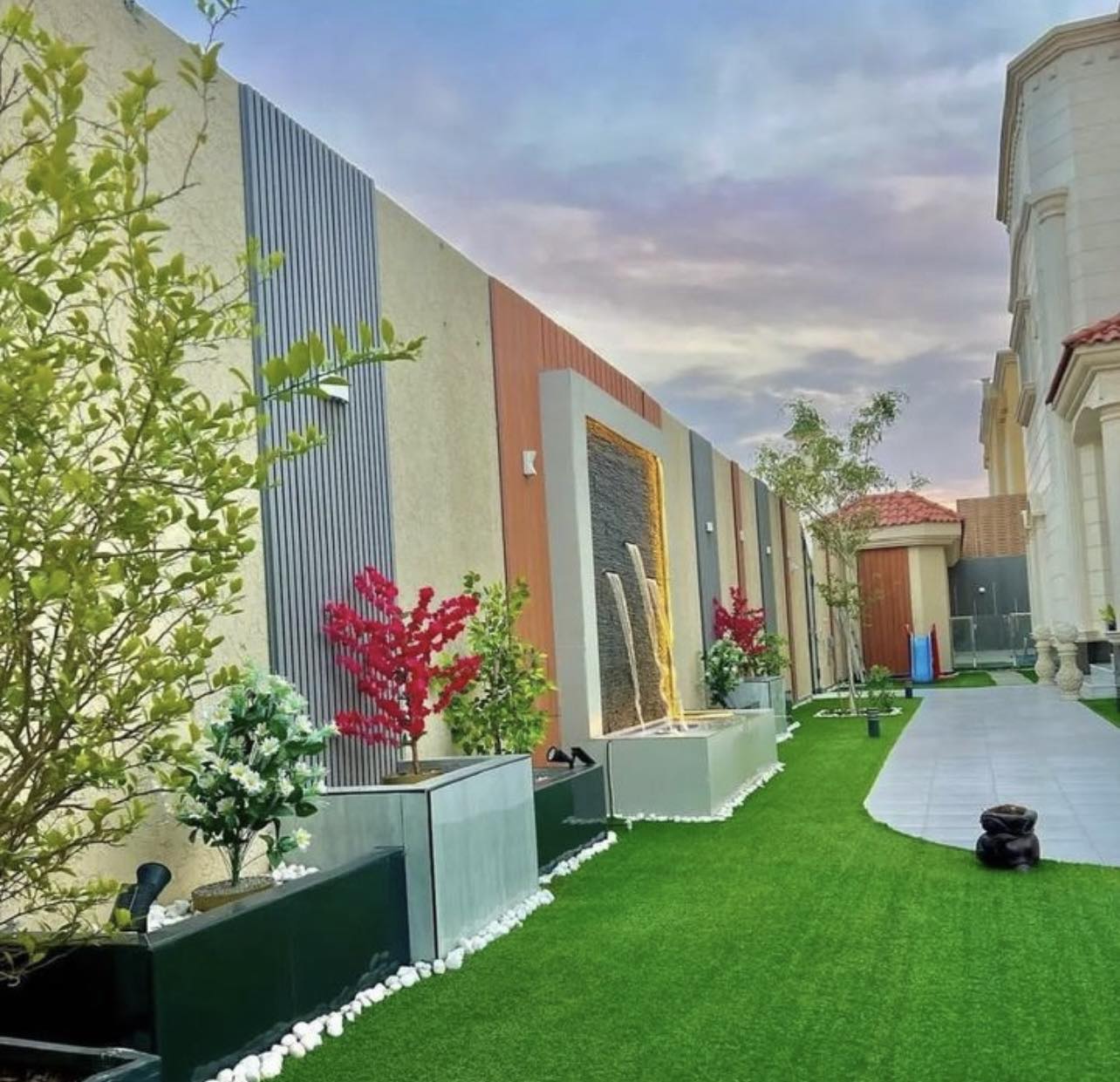 337896944_178106528017079_5209294685055284345_n