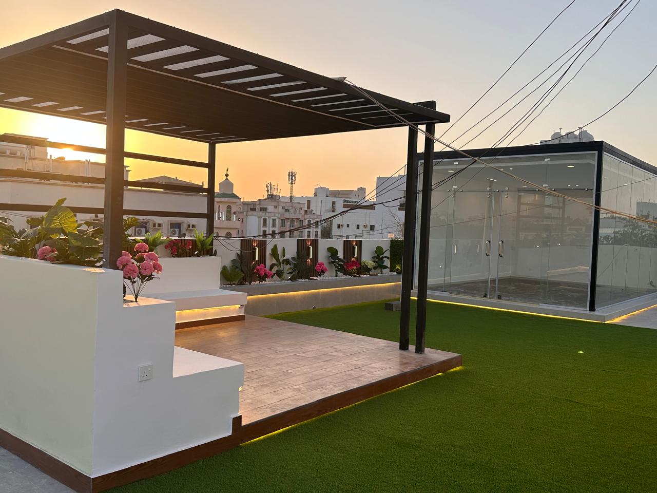 1730757424913-wcrowr